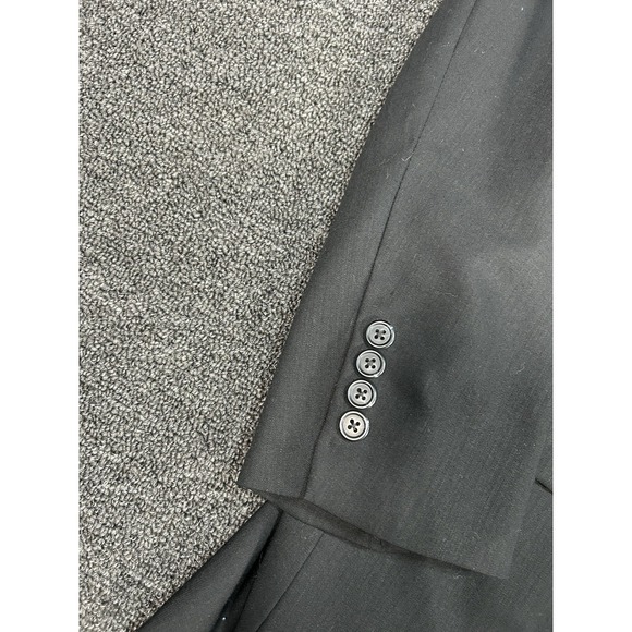 Jos A Bank 2 Piece Suit Men's 44R Pants 41x31 Black 100% Wool Business Pleated - Picture 3 of 16